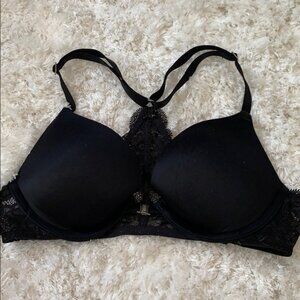 PINK black bra 🖤